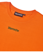 T-shirt court orange avec logo vert Jägermeister.