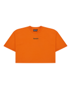 T-shirt court orange Jägermeister avec logo vert de la marque.