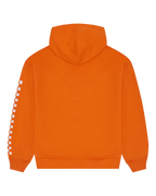 Sweat à capuche orange Jägermeister Racing avec motif à carreaux blancs sur les manches.