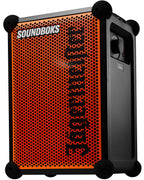 Haut-parleur portable Soundboks orange et noir avec la marque « Jägermeister »