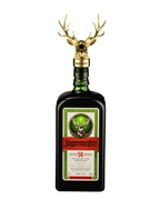 Bouteille Jägermeister avec un verseur tête de cerf dorée